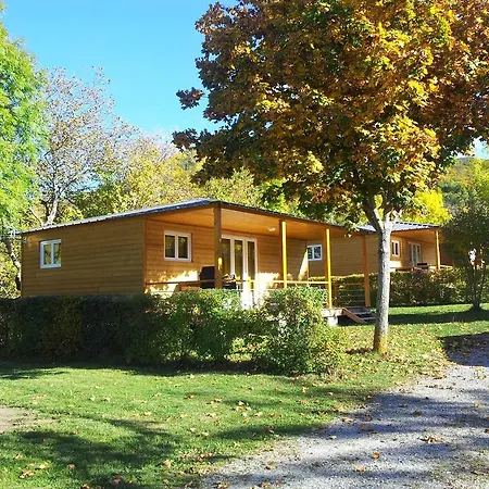 Camping La Pierre De L'aigle La Breole