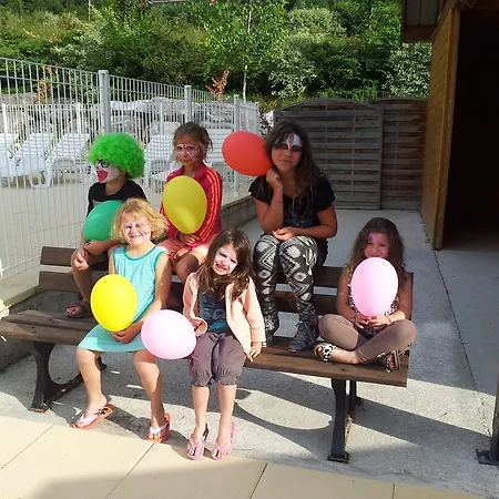 Camping Camping La Pierre De L'aigle